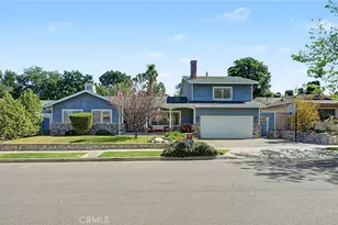 24348 Cross, Newhall, CA 91321 - Photo 2