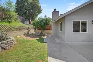 24348 Cross, Newhall, CA 91321 - Photo 32