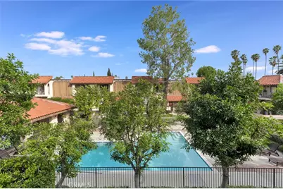 19545 Sherman Way #47, Reseda, CA 91335 - Photo 32