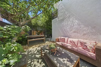 1572 S Ridgeley, Los Angeles, CA 90019 - Photo 34