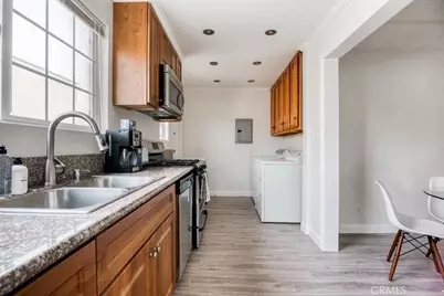 1572 S Ridgeley, Los Angeles, CA 90019 - Photo 10