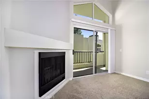 5500 Owensmouth Ave, Woodland Hills, CA 91367 - Photo 4