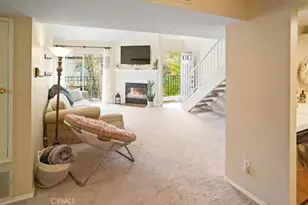 24153 Del Monte, Valencia, CA 91355 - Photo 2