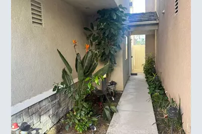 20300 Vanowen #29, Winnetka, CA 91306 - Photo 6