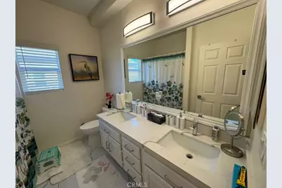 20300 Vanowen #29, Winnetka, CA 91306 - Photo 22