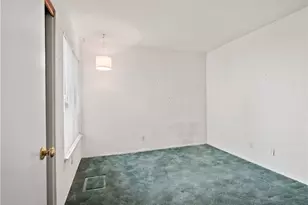 24528 McBean Pkwy, Valencia, CA 91355 - Photo 30