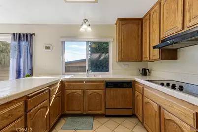 17567 Doric Street, Granada Hills, CA 91344 - Photo 10