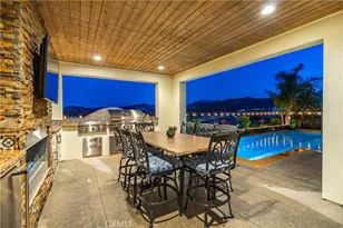 25056 Cypress Bluff, Canyon Country, CA 91387 - Photo 4