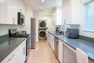 15500 Chatsworth, Los Angeles, CA 91345 - Photo 6