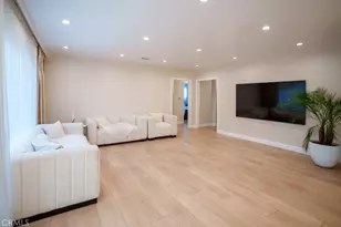 15500 Chatsworth, Los Angeles, CA 91345 - Photo 1