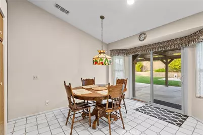 22619 Oxford, Saugus, CA 91350 - Photo 12