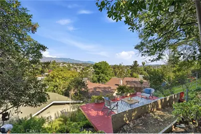 1011 Terrace 49, Los Angeles, CA 90042 - Photo 32