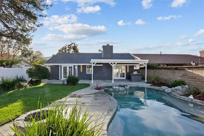 25072 Atwood, Newhall, CA 91321 - Photo 32