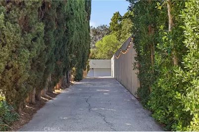 4731 Tyrone Avenue, Sherman Oaks, CA 91423 - Photo 2