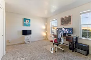 2048 Thistle, Palmdale, CA 93550 - Photo 34