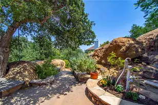 8500 Val Verde Dr, West Hills, CA 91304 - Photo 24