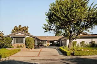 22370 Algunas Rd, Woodland Hills, CA 91364 - Photo 4