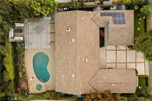 22370 Algunas Rd, Woodland Hills, CA 91364 - Photo 36