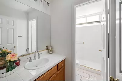 23224 Sherwood, Valencia, CA 91354 - Photo 20