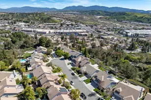 23224 Sherwood, Valencia, CA 91354 - Photo 2