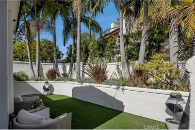 3261 N Knoll Drive, Los Angeles, CA 90068 - Photo 2