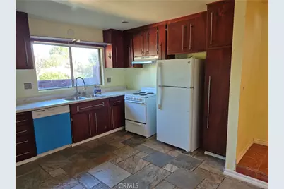 7320 E10 Lennox Avenue, Van Nuys, CA 91405 - Photo 1