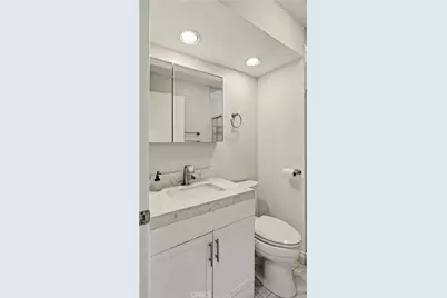 14256 Victory Boulevard #3, Van Nuys, CA 91401 - Photo 24