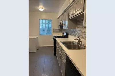 8105 Canby #4, Reseda, CA 91335 - Photo 2