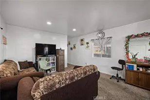 285 Florence Ln, Bakersfield, CA 93308 - Photo 18