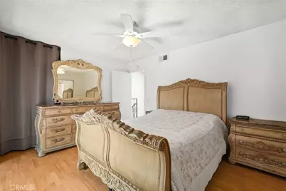 429 E Providencia #B, Burbank, CA 91501 - Photo 14
