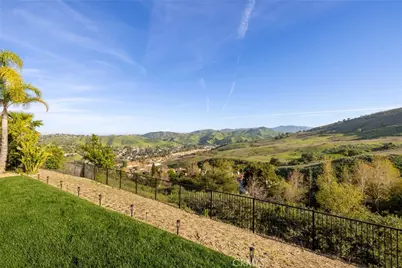 5704 Lyon Court, Calabasas, CA 91302 - Photo 32