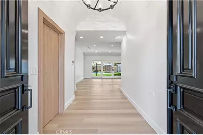 19510 Merridy, Northridge, CA 91324 - Photo 4