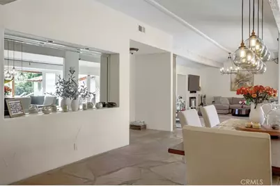 23130 Oxnard Street, Woodland Hills, CA 91367 - Photo 12