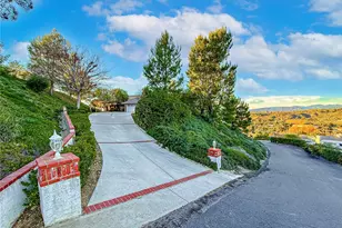 24525 Desert, Newhall, CA 91321 - Photo 62