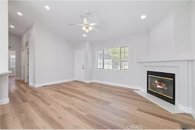 20066 Crestview, Canyon Country, CA 91351 - Photo 8