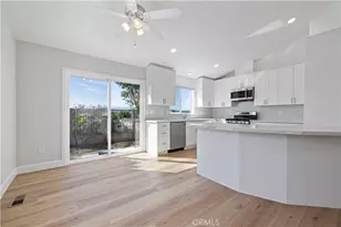 20066 Crestview, Canyon Country, CA 91351 - Photo 6