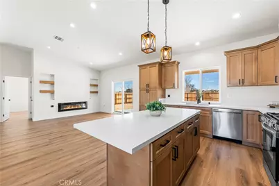 21860 Bancroft Drive, California City, CA 93505 - Photo 16