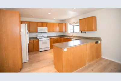 5902 Margaritha, Rosamond, CA 93560 - Photo 8