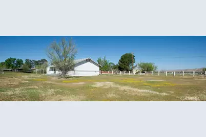 5902 Margaritha, Rosamond, CA 93560 - Photo 6