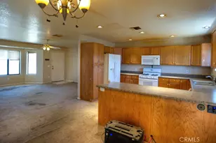 5902 Margaritha, Rosamond, CA 93560 - Photo 12