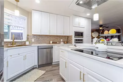 24303 Woolsey Canyon Road #45, Canoga Park, CA 91304 - Photo 4