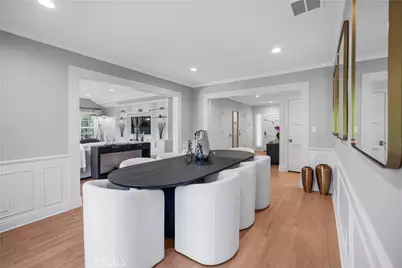 10455 Lindbrook Drive, Los Angeles, CA 90024 - Photo 12