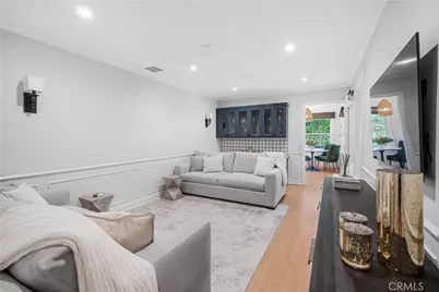 10455 Lindbrook Drive, Los Angeles, CA 90024 - Photo 16