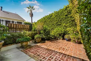 10455 Lindbrook Dr, Los Angeles, CA 90024 - Photo 38