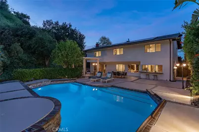 3831 Saint Johnswood Drive, Woodland Hills, CA 91364 - Photo 2