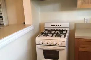 7444 Amigo Ave, Reseda, CA 91335 - Photo 8