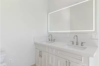 1598 Long Beach #401, Long Beach, CA 90813 - Photo 12