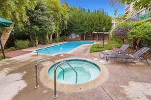 5339 Lindley Unit 207, Tarzana, CA 91356 - Photo 14