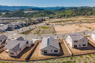 28817 Appaloosa Pl, Castaic, CA 91384 - Photo 2