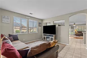 39926 Meadowcrest Way, Palmdale, CA 93551 - Photo 6